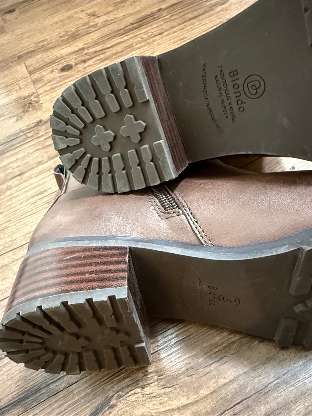 Blondo Brown Chelsea-Style Genuine Leather Ankle Booties🔥 - Picture 5 of 11